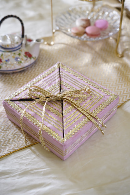 BIG GIFT BOX
